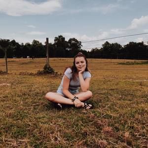 Meet your Posher, Abigail